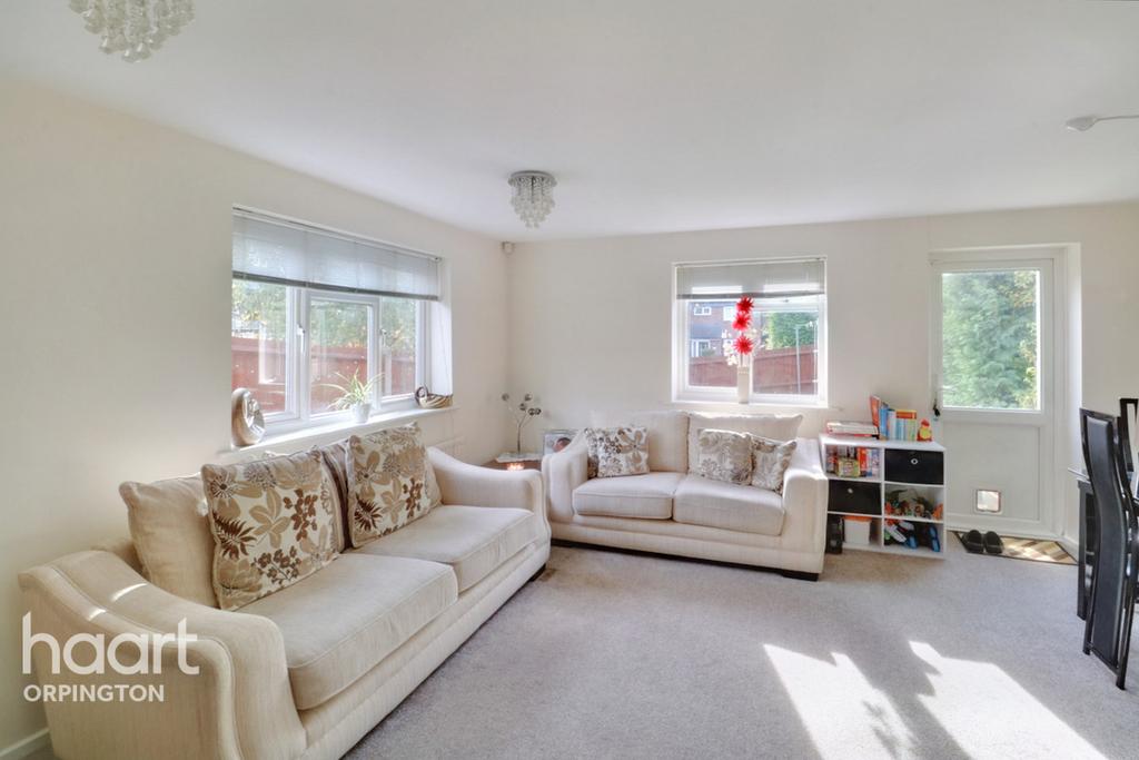 Stapleton Road, Orpington 3 bed end of terrace house £495,000