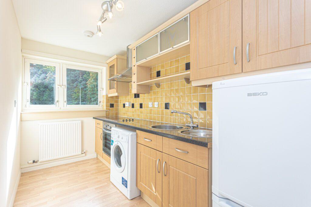 Sylvan Grove, Bo’ness, EH51 1 bed flat £475 pcm (£110 pw)