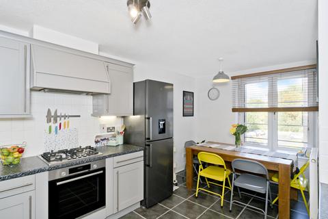 7/9 Powderhall Brae, Edinburgh, EH7 4GE