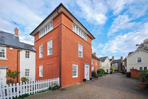 19 Ruskins View, Herne Bay, CT6 7AE