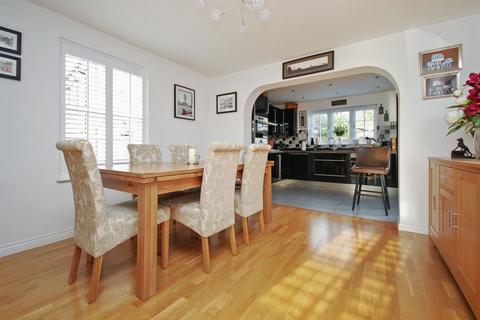 19 Ruskins View, Herne Bay, CT6 7AE