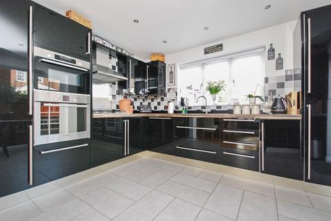 19 Ruskins View, Herne Bay, CT6 7AE