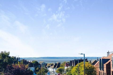 2 bedroom flat for sale, Britannia Lodge, Westcliff On Sea