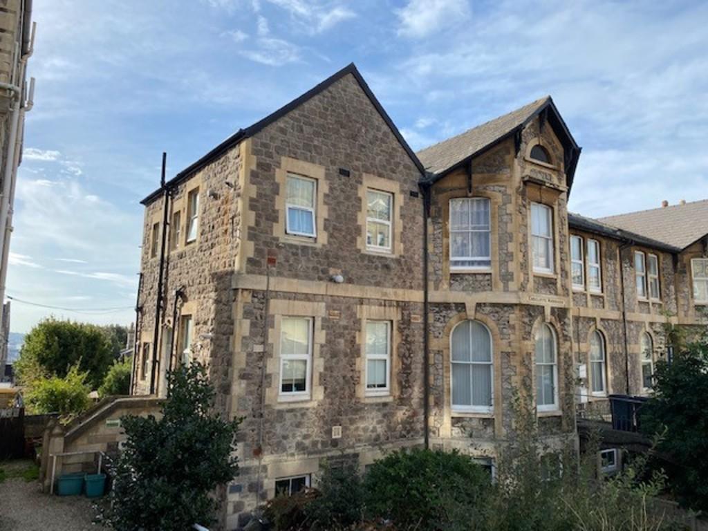Atlantic Road, WestonsuperMare 2 bed apartment for sale £145,000