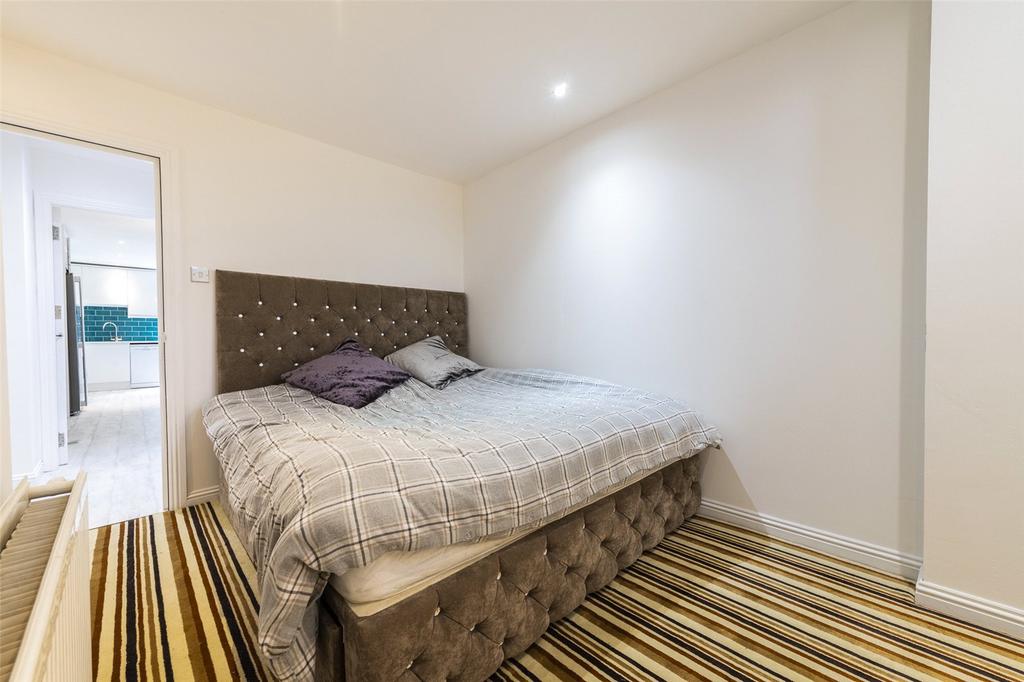 Bedroom 1 Alt