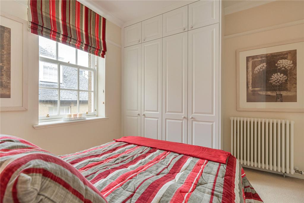Bedroom 1 Alt