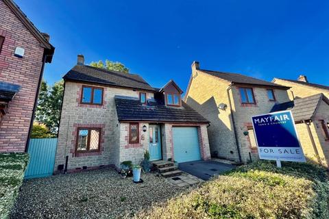 4 bedroom detached house for sale - Buttercup Crescent, Wick St. Lawrence - NO CHAIN!