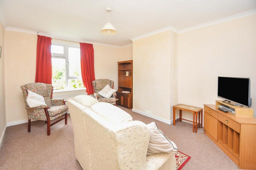 Dixon Avenue, Chelmsford, CM1 3 bed semidetached house for sale £395,000