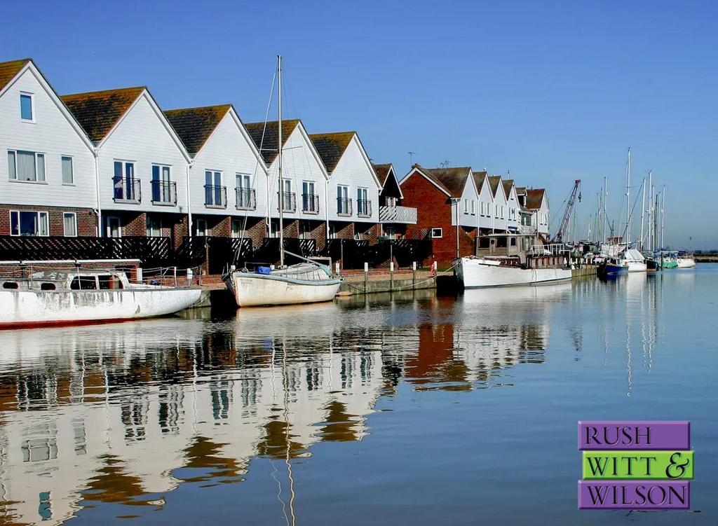 Rock Channel Quay, Rye 1 bed flat - £260,000