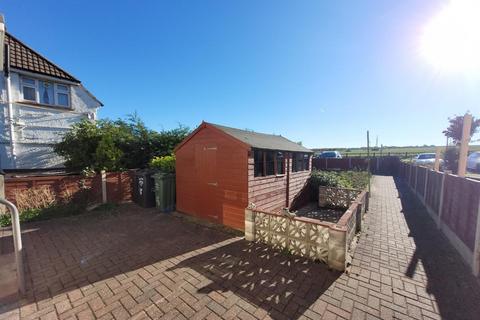 15 Axtane, Southfleet, Gravesend, DA13 9NB