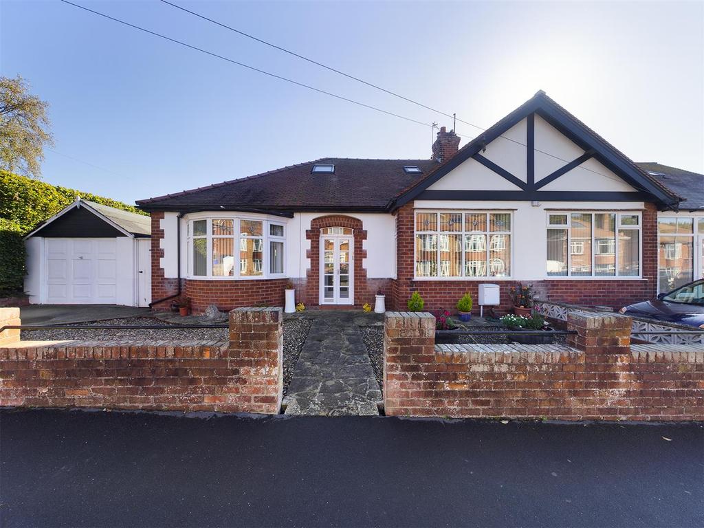 Eighth Avenue, Bridlington 3 bed semidetached house for sale £269,950