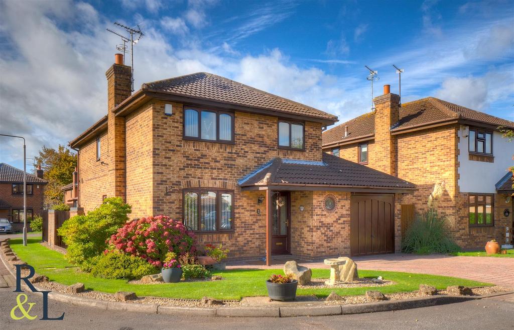 Gresham Close, West Bridgford... 4 bed detached house £440,000