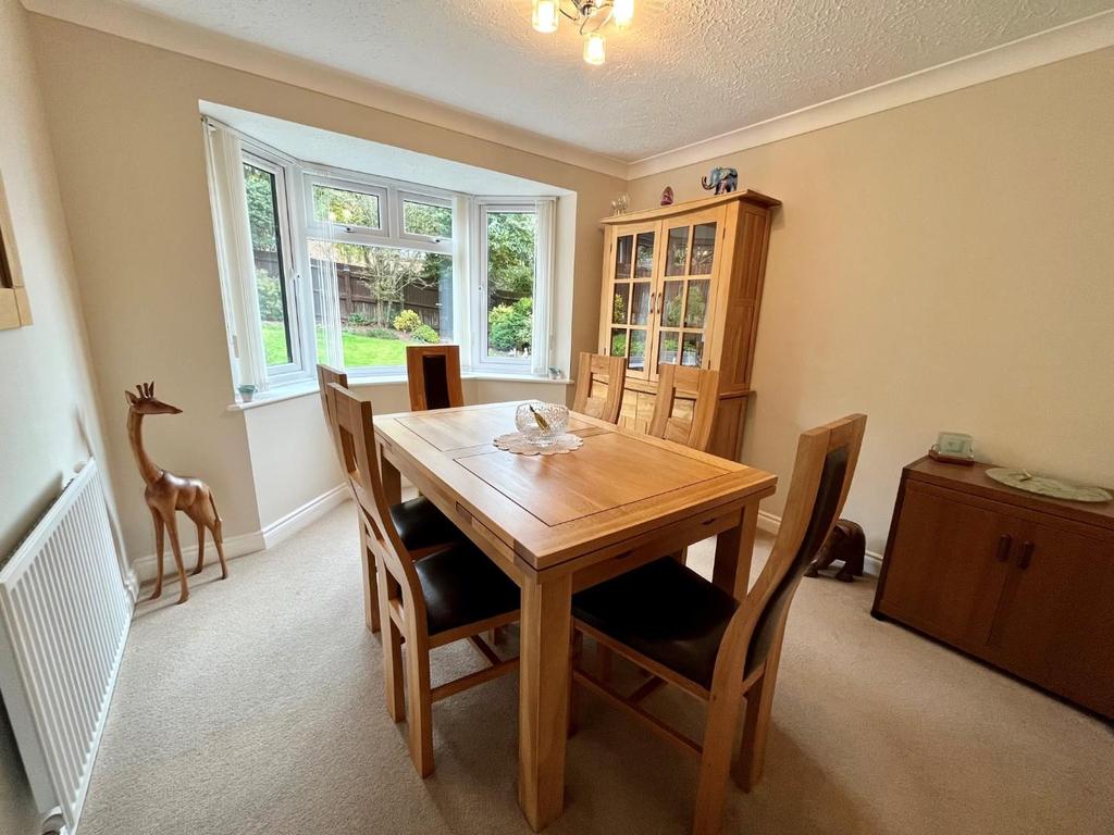 Dining room.jpg