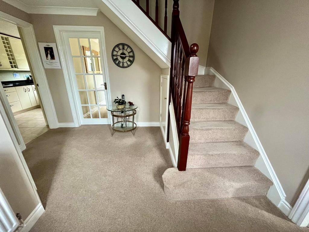 Hallway.jpg