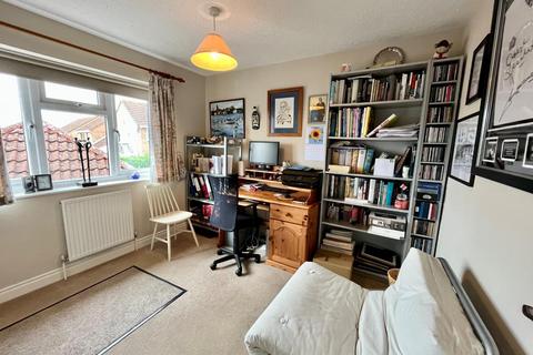 40 Lantern Close, Berkeley, GL13 9DE
