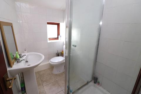 45 Blackburn Road, Darwen, BB3 1EJ