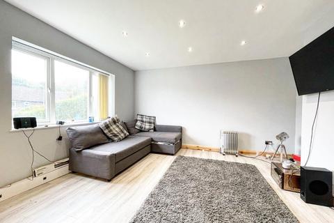72 Wharncliffe Road, Wakefield, WF2 7QA