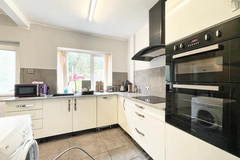 72 Wharncliffe Road, Wakefield, WF2 7QA