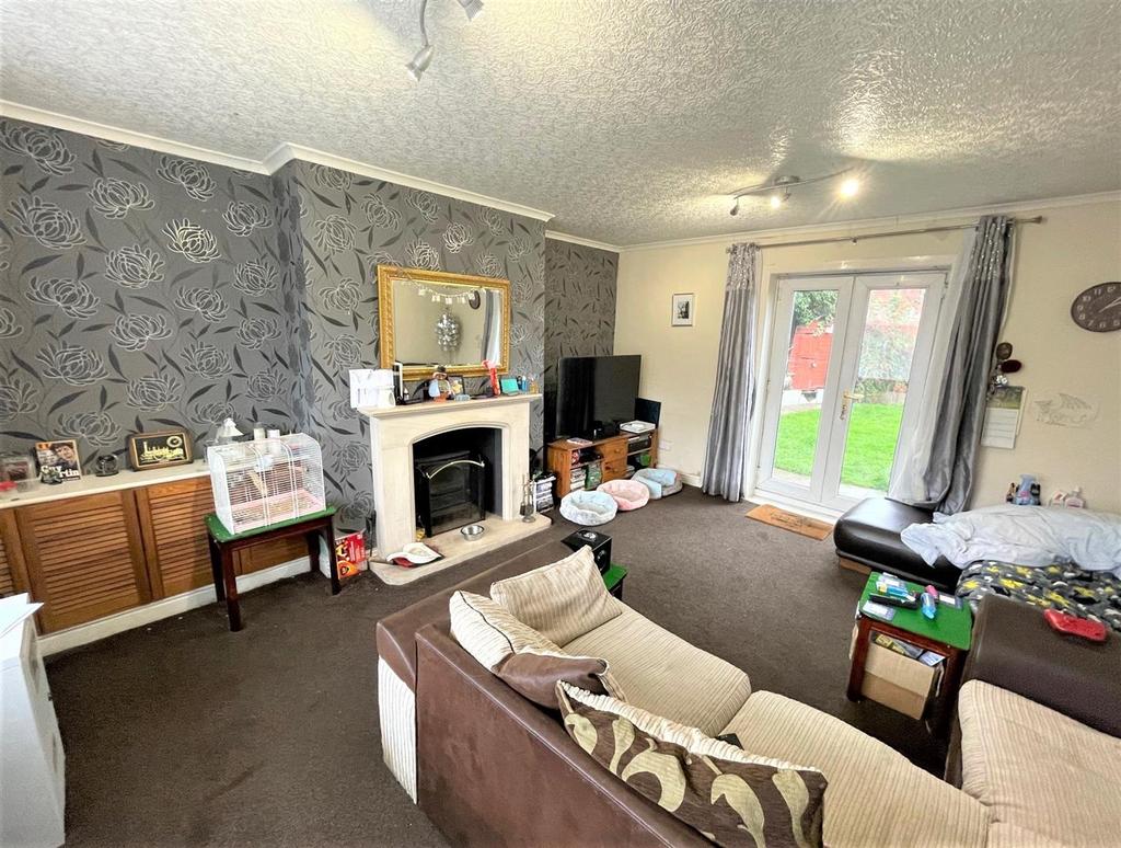 Gloucester Street, Atherton, Manchester 3 bed semidetached house £