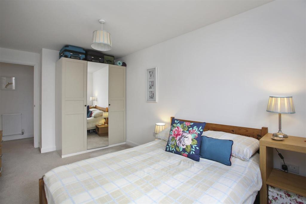 94 South Larch Road 17.jpg