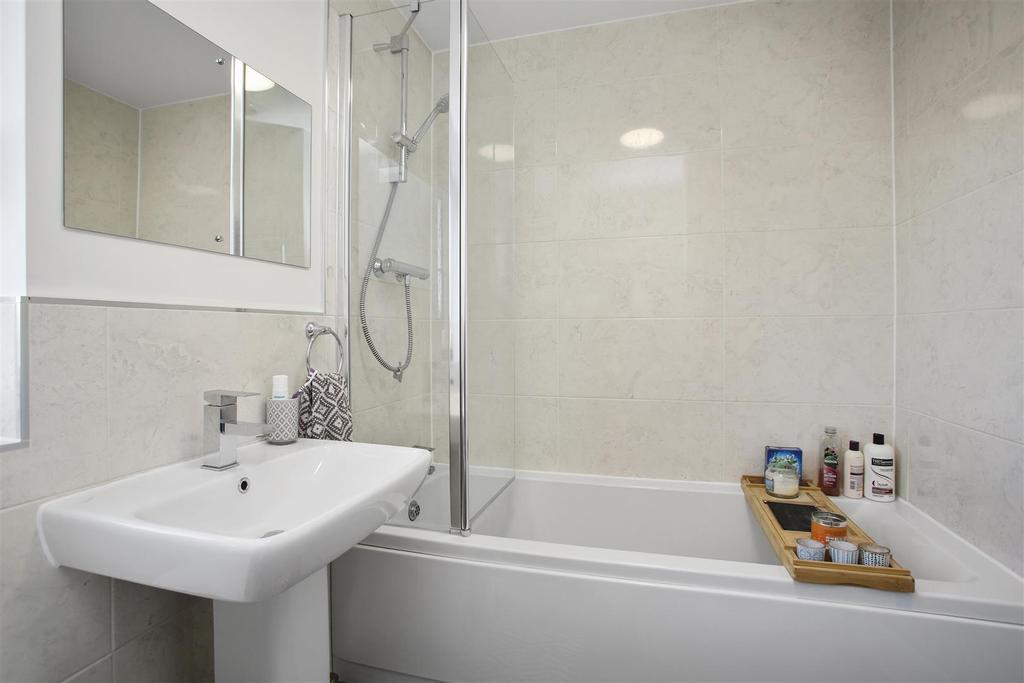94 South Larch Road 20.jpg