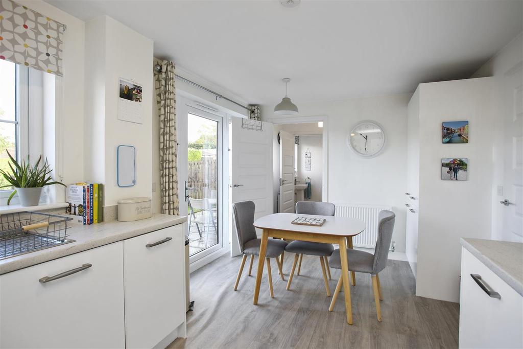 94 South Larch Road 14.jpg
