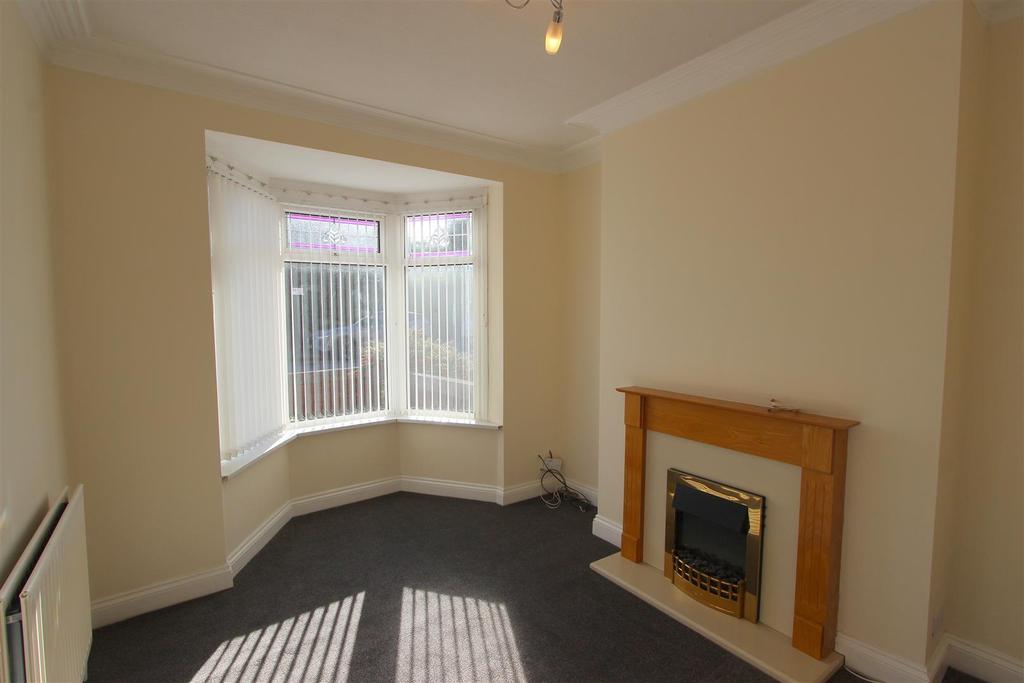 Bloomfield Road, Darlington 2 bed terraced house £575 pcm (£133 pw)