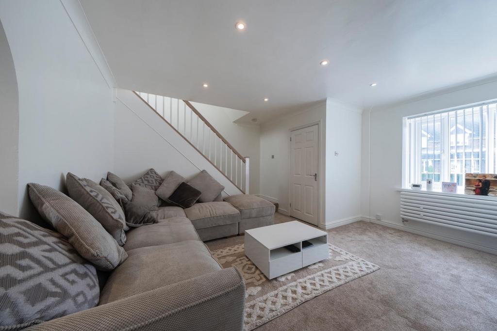 The Ridgeway, Tarvin 3 bed detached house for sale £325,000