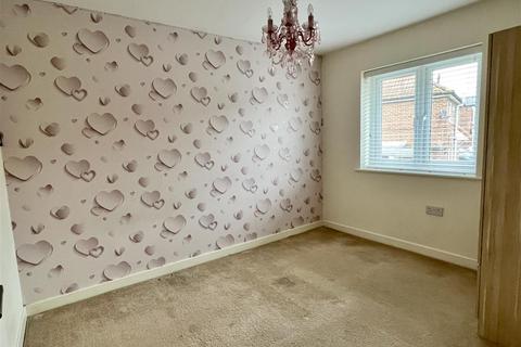 27 Bow Bridge Close, Market Weighton, York, YO43 3FH