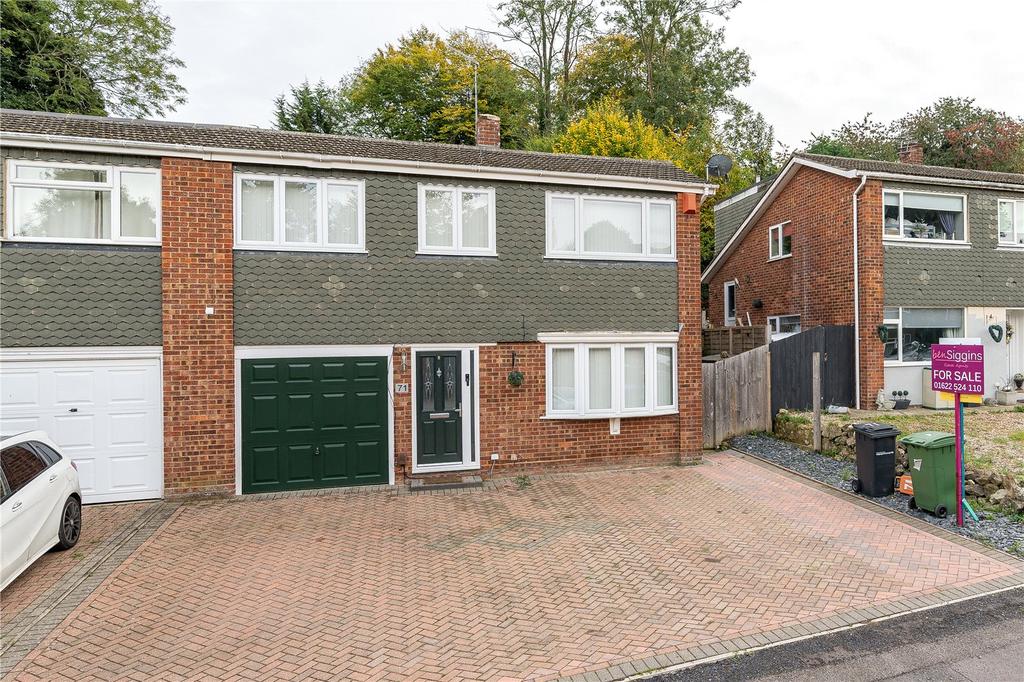 Chapman Avenue, Maidstone, ME15 5 bed semidetached house £400,000