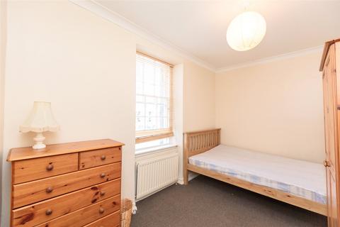 2 bedroom flat to rent, Tolbooth Wynd, Edinburgh, EH6