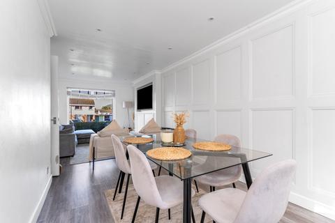 12 Peacocktail Close, Edinburgh, EH15 3QS