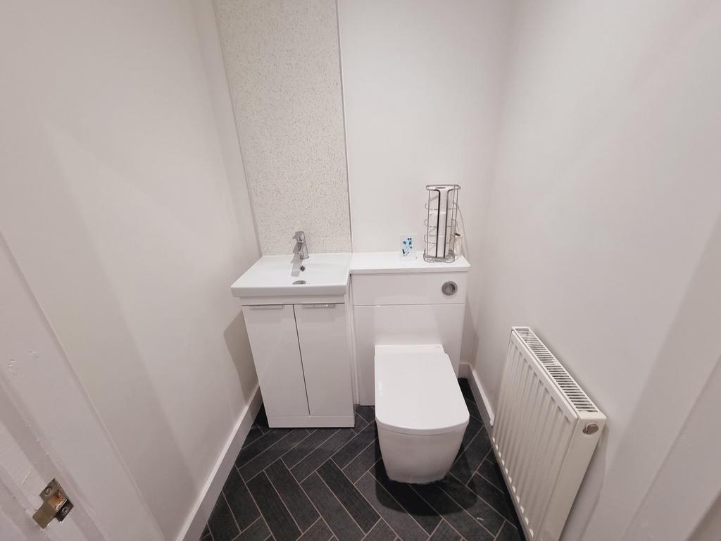 14 a g/f wc
