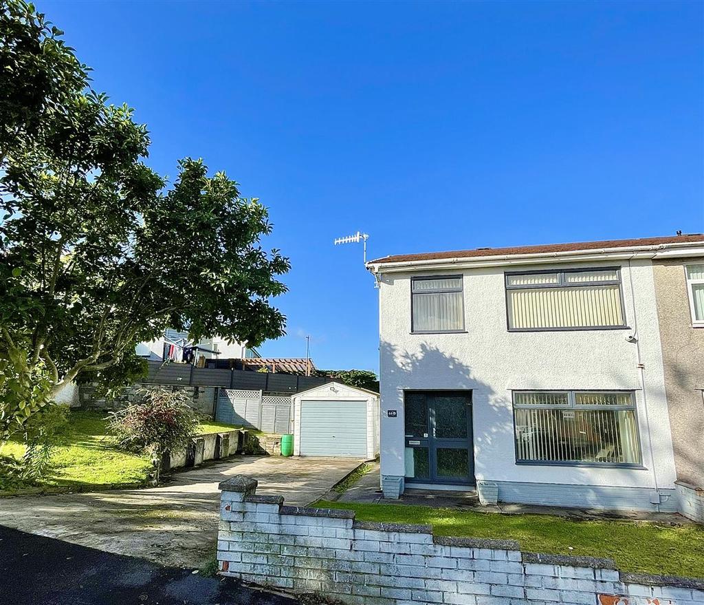 Heol Hafdy, Llansamlet, Swansea 3 bed semidetached house £195,000