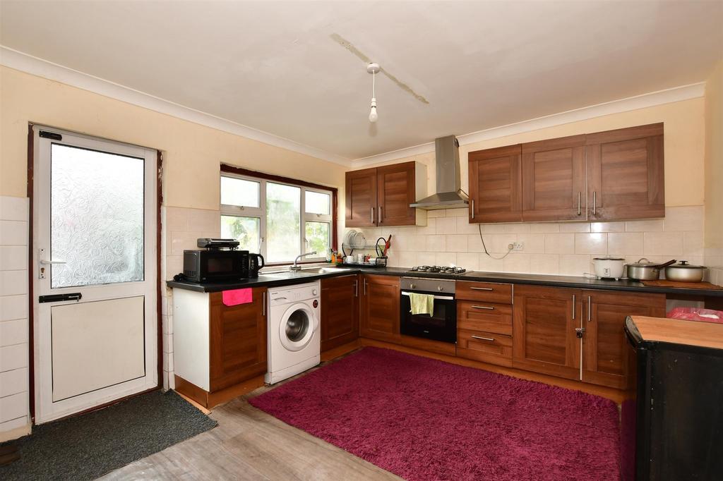 Whyteville Road, Forest Gate, London 3 bed terraced house £525,000