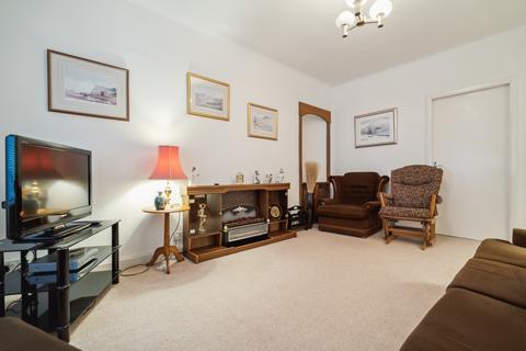 101 Hillview Drive, Clarkston, Glasgow, G76 7JH