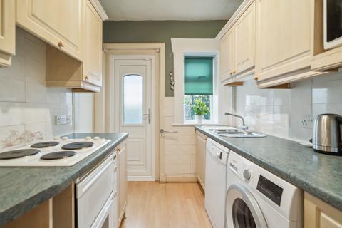 101 Hillview Drive, Clarkston, Glasgow, G76 7JH