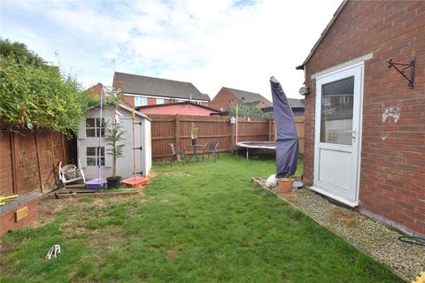 3 bedroom semi-detached house for sale - Wagon Way, Hempsted, Gloucester, GL2