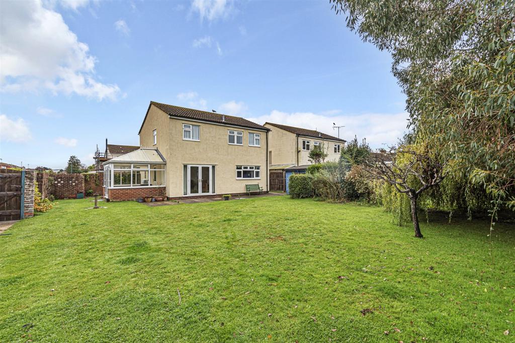 Guernsey Farm Lane, Felpham, Bognor Regis, PO22 4 bed detached house