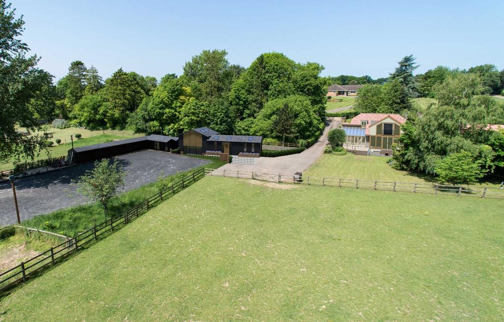 Welwyn 7 bed equestrian property for sale £1,700,000