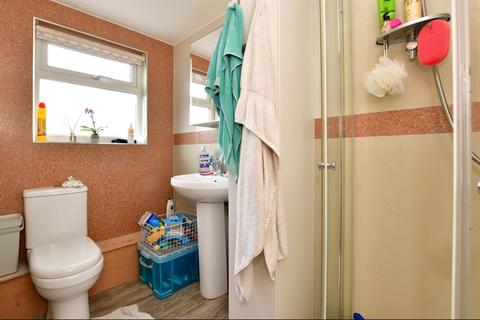 32 Cedar Crescent, Tonbridge, TN10 3QR