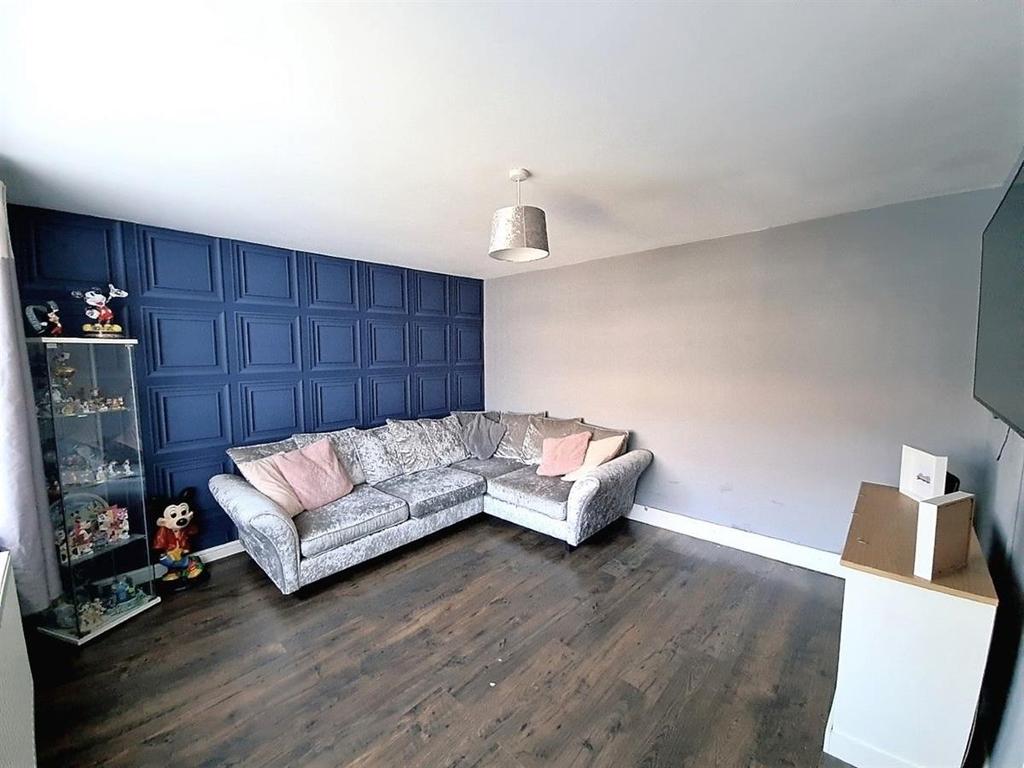 Ullswater Avenue, Jarrow 3 bed semidetached house £170,000