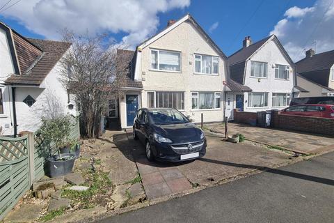 16 East Road, Feltham, TW14 8DQ