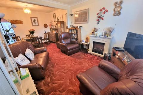 16 East Road, Feltham, TW14 8DQ