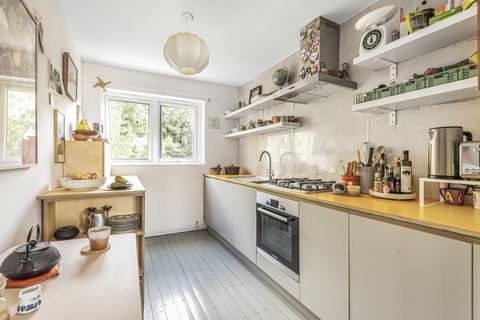 94 Cossall Walk, London, SE15 2TN