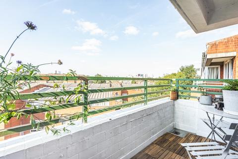 94 Cossall Walk, London, SE15 2TN