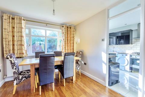 3 bedroom terraced house for sale - Betts Way, Long Ditton, Surbiton, KT6