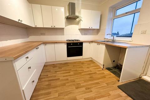 2 bedroom end of terrace house to rent, Mill Lane, Whitburn