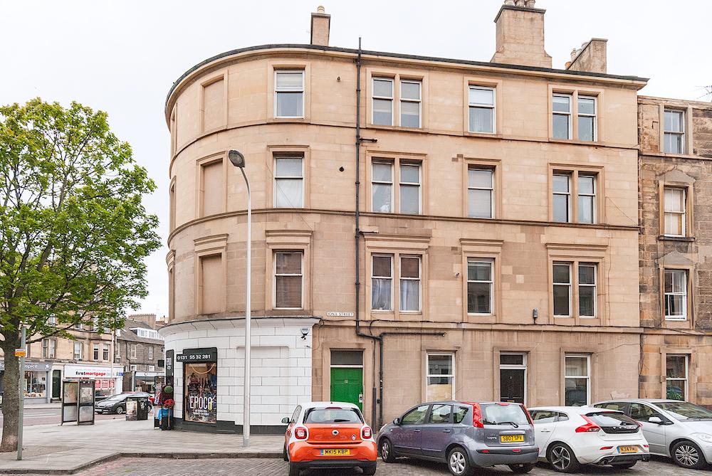 Iona Street, Edinburgh, EH6 2 bed flat £995 pcm (£230 pw)
