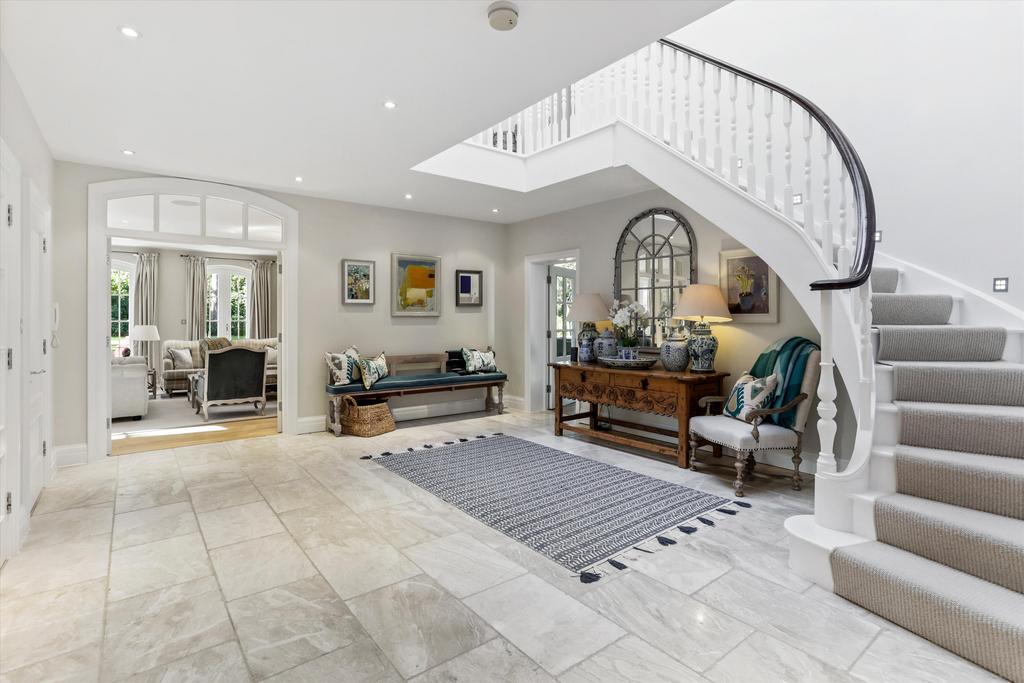 Goldrings Road, Oxshott, Leatherhead... 6 bed detached house £3,650,000